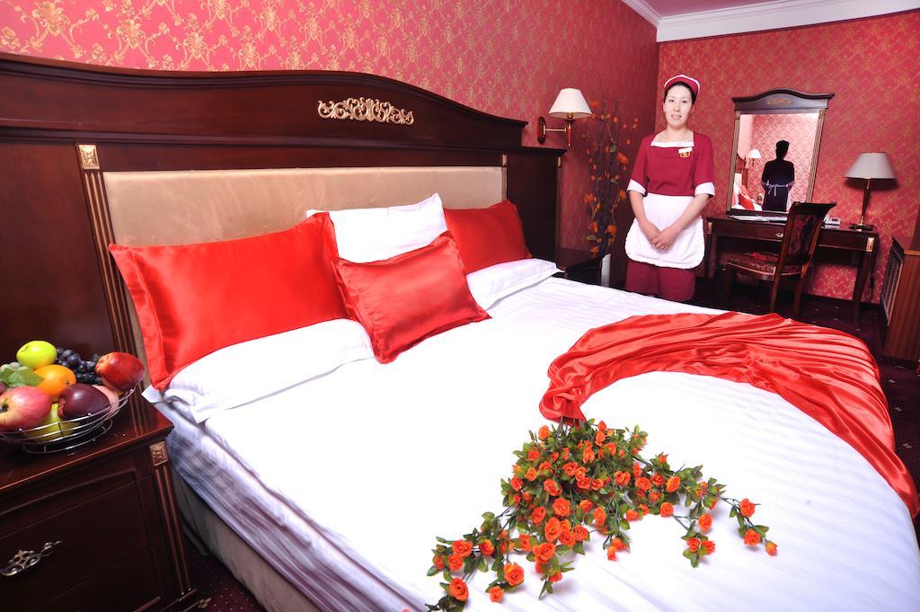 White House Hotel อูลานบาตอร์ ภายนอก รูปภาพ