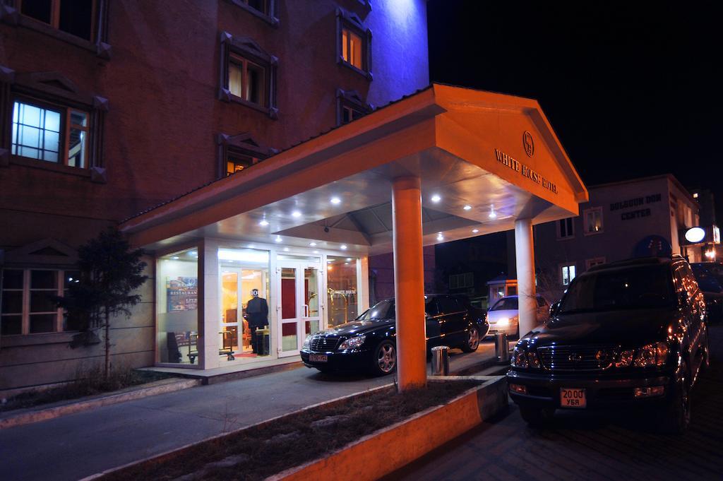 White House Hotel อูลานบาตอร์ ภายนอก รูปภาพ