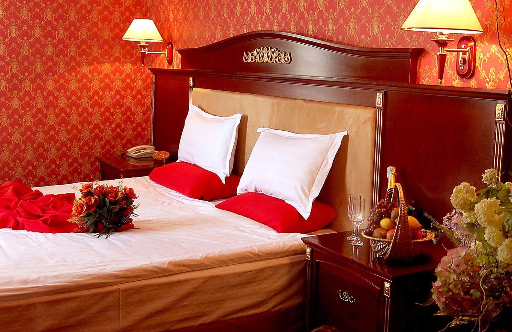White House Hotel อูลานบาตอร์ ภายนอก รูปภาพ